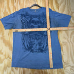 Vintage y2k strength and honor grunge skull 2000s t-shirt