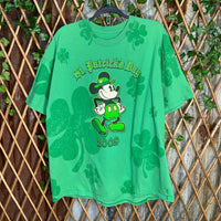 Vintage Y2K St. Patrick’s Day 2009 AOP mickey mouse t-shirt