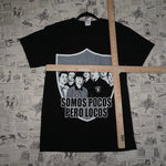 Medium - Vintage Y2K Raiders Somos Pocos Pero Locos t-shirt