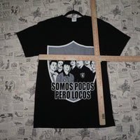 Medium - Vintage Y2K Raiders Somos Pocos Pero Locos t-shirt