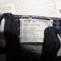 36 - Vintage Y2K Ecko UNLTD denim baggy 00s embroider jorts
