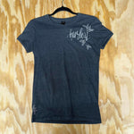 Vintage y2k hurley grunge femme/womens flower grunge t-shirt