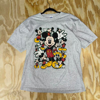Vintage y2k mickey mouse 1990s disneyland cartoon t-shirt