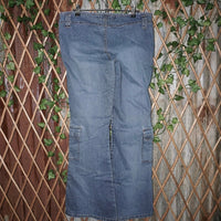 13- Vintage Y2K MUDD denim cargo pants low waist femme pants