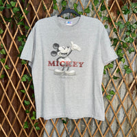 Vintage Y2K Mickey Mouse 2000s cartoon disneyland t-shirt