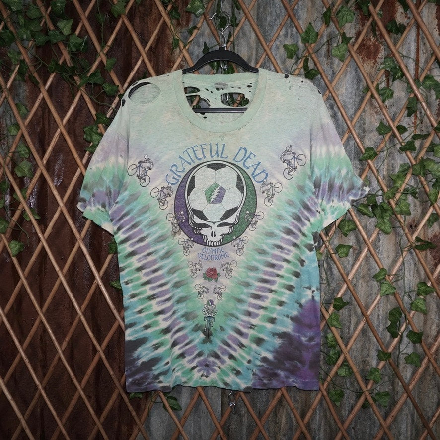 Large -Vintage 1990s Grateful Dead soccer distressed t-shirt