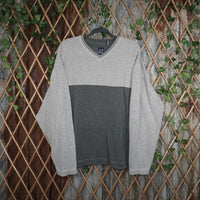 XL- Vintage / Y2K 2000’s two-tone GAP knitted V-neck sweater