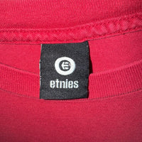 Vintage Y2K Etnies spell out skate surf essential 00s tshirt