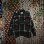 XL - Vintage Y2K woolrich plaid flannel usa made 90s jacket