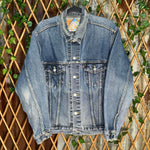 Vintage y2k levi strauss 1990s faded denim trucker jacket