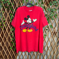 Vintage Y2K Mickey Mouse Disneyland park cartoon 90s t-shirt