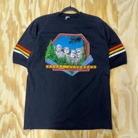 Mount rushmore black hills south dakota 1980s ringer t-shirt