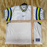 Vintage y2k reebok white jersey 1990s t-shirt