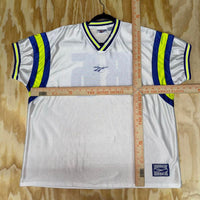 Vintage y2k reebok white jersey 1990s t-shirt