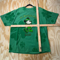 Vintage Y2K St. Patrick’s Day 2009 AOP mickey mouse t-shirt