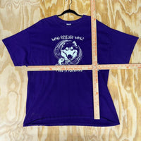 XXL - Vintage y2k who rescued who? nature wolf t-shirt