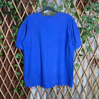 Vintage Y2K gap essential 2000s snowboard skate surf t-shirt