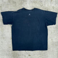 Vintage 2000s nike air jordan t-shirt