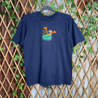 Vintage Y2K Tigger 1990s 100 acre embroidered disney t-shirt