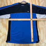 Vintage y2k micros surf / skate embroidered logo 2000 tshirt