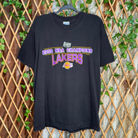 Vintage Y2K 2000s NBA finals champions kobe shaq t-shirt
