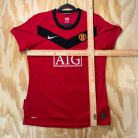 Vintage Y2K Manchester United femme 00s giggs soccer jersey