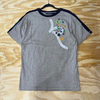 Vintage y2k rocawear hip hop style patch pin R logo t-shirt