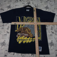 M - Vintage Y2K Capital Graphics T-Shirts description - Blue - M