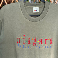Vintage Y2K Niagara Falls Canada embroider 1990s tour tshirt