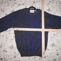 Medium - Vintage Y2K Aztec style abstract 1990s knit sweater