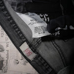34x32-Vintage Y2K Levi’s 501 slightly distressed faded jeans